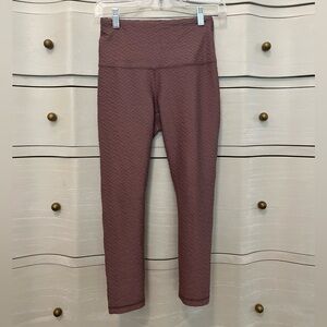 Lucy Textured Legging Size Small